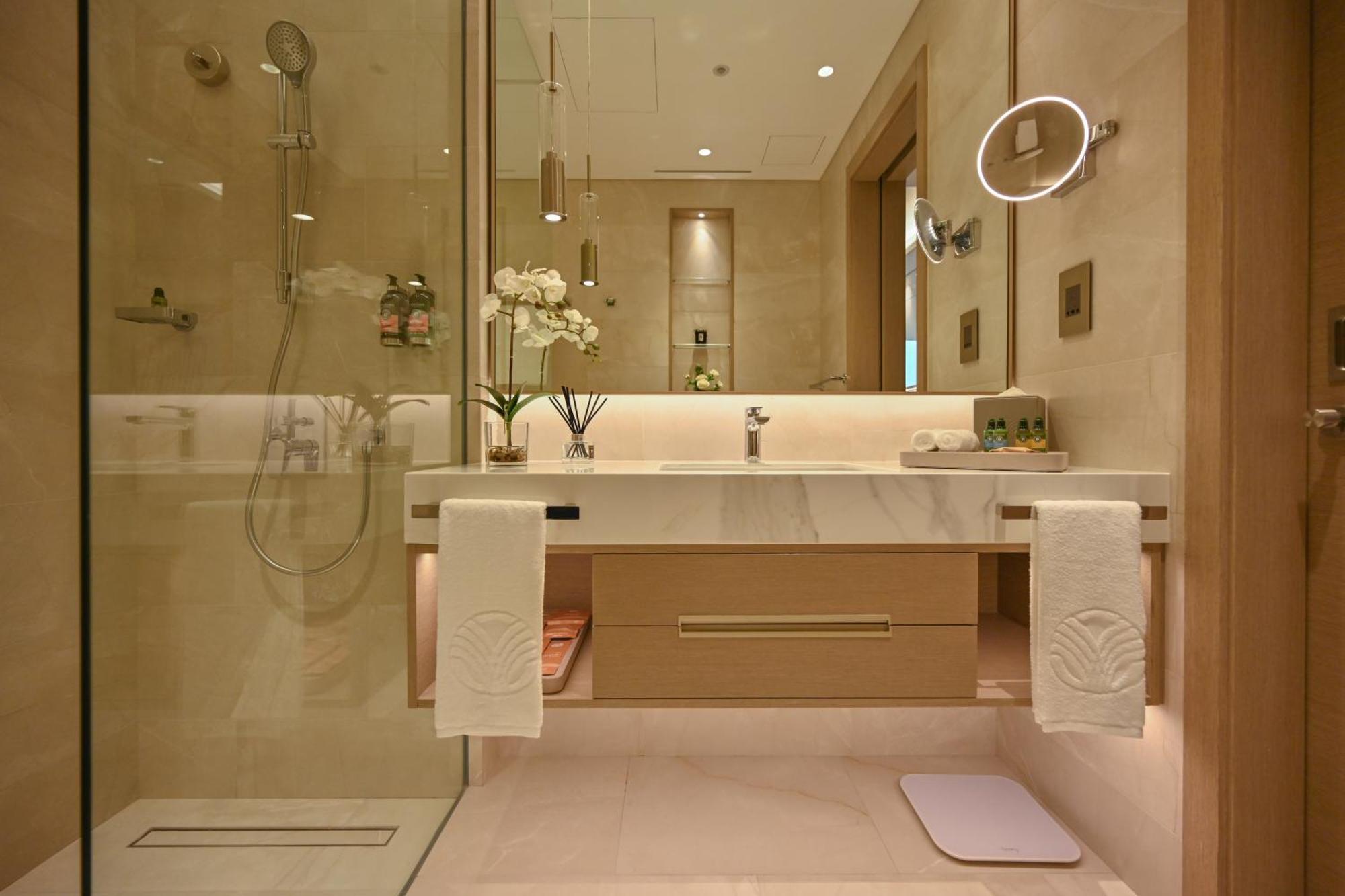 Hotel Onyx Rotana à Manama Extérieur photo Bathroom